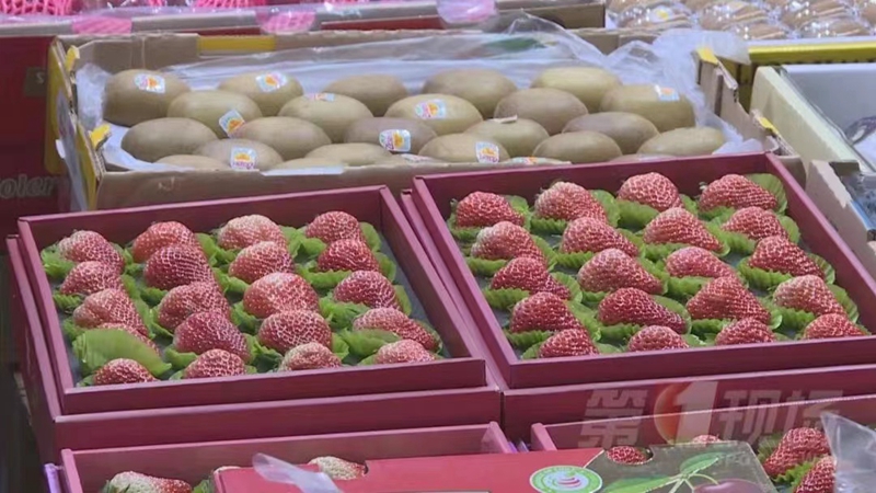 春節市場供應充足 深圳市民'菜籃子'豐盈家用電器熱銷